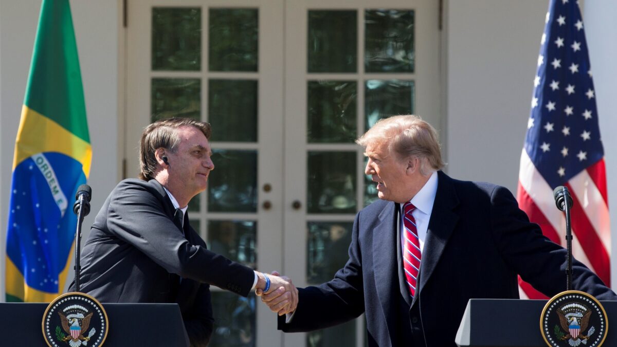 Trump volta a defender Bolsonaro pelo segundo dia consecutivo