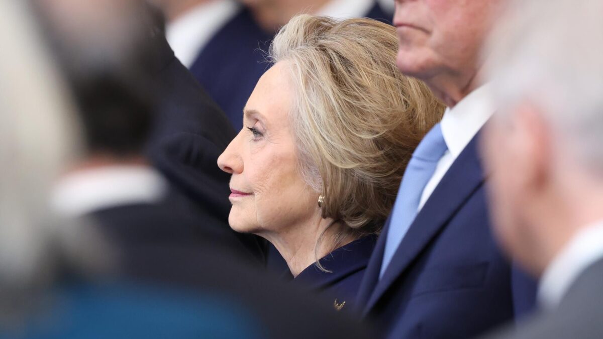 Hillary Clinton ataca Trump e chama Bolsonaro de “corrupto”