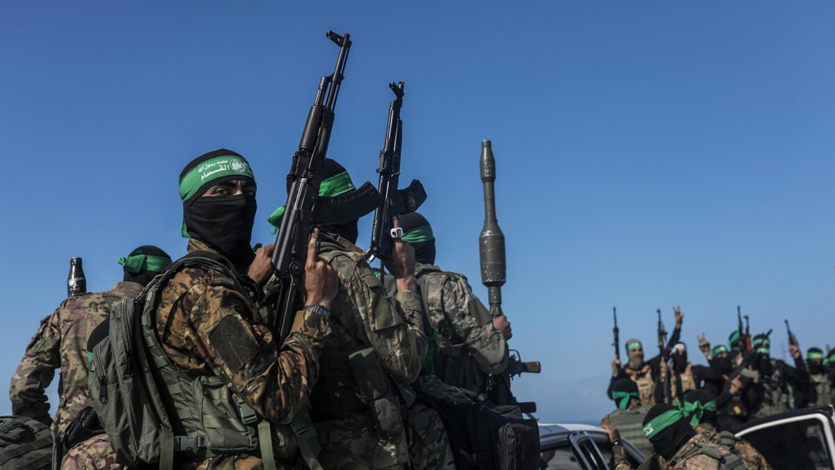 Israel atinge 250 alvos terroristas e mata comandantes do Hamas