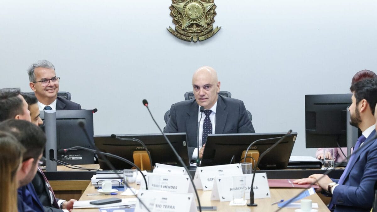 Governo aposta em decisão favorável de Moraes ao decreto