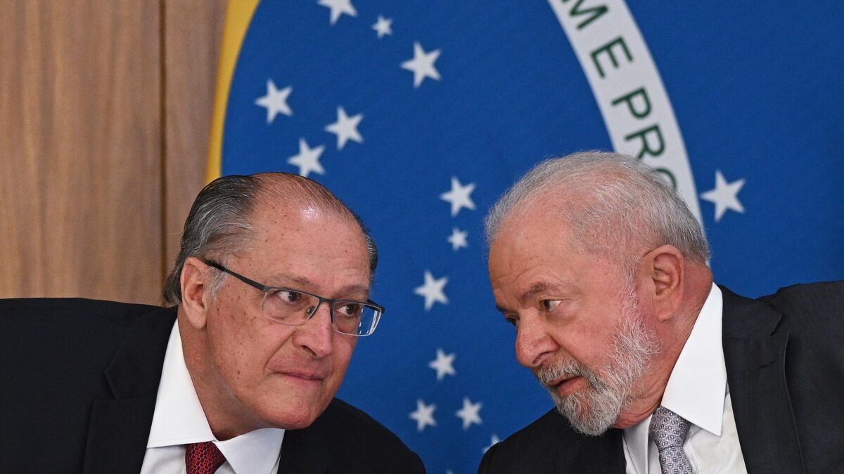 Brasil avalia retaliação ao tarifaço de 50% dos EUA