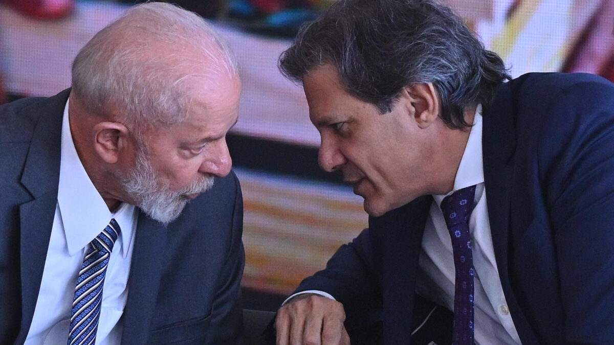 Câmara Aprova Urgência para Projeto que Reduz Benefícios Fiscais Federais