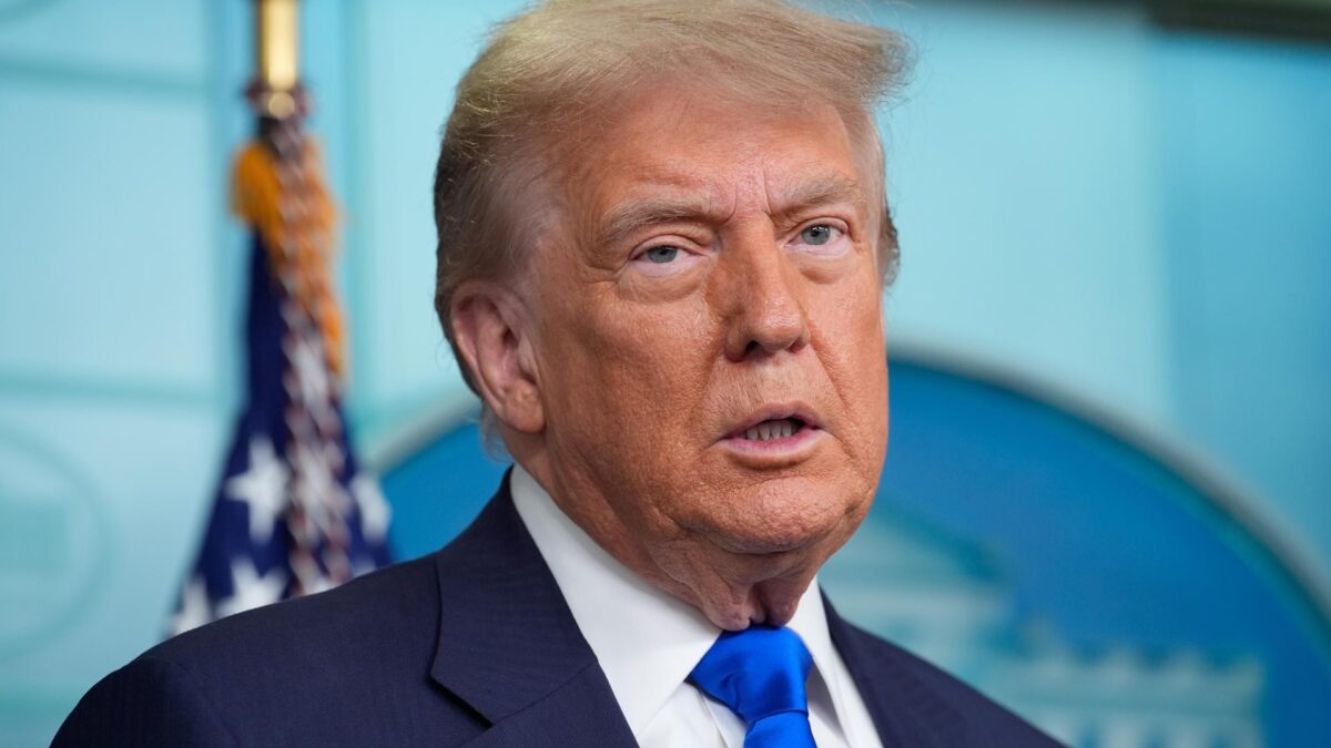 Homem é preso no Texas após ameaçar Trump