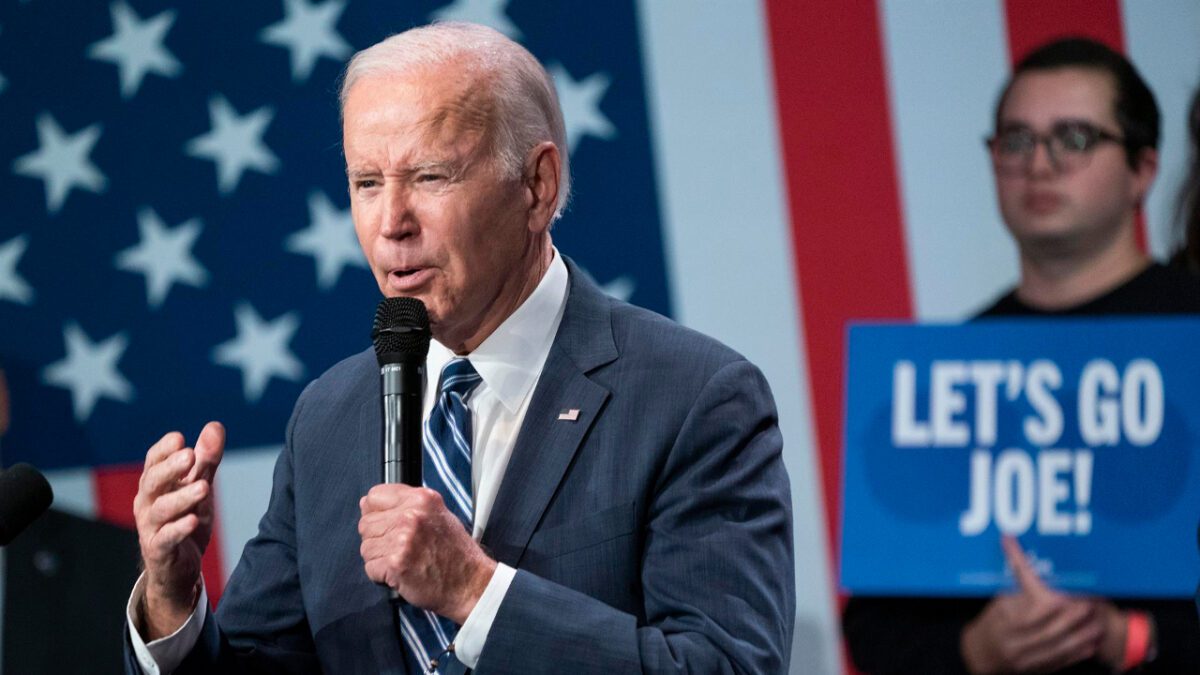 Equipe de Biden encobriu seu declínio mental e falsificou atos