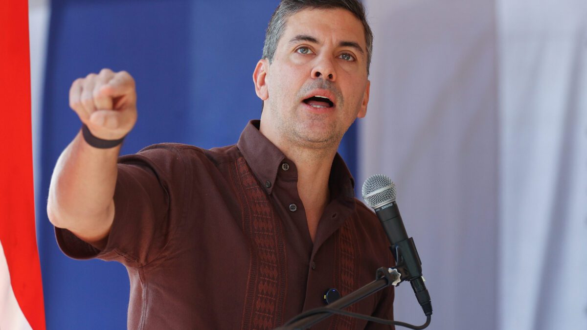 Após Argentina, Paraguai reforça fronteira com Brasil