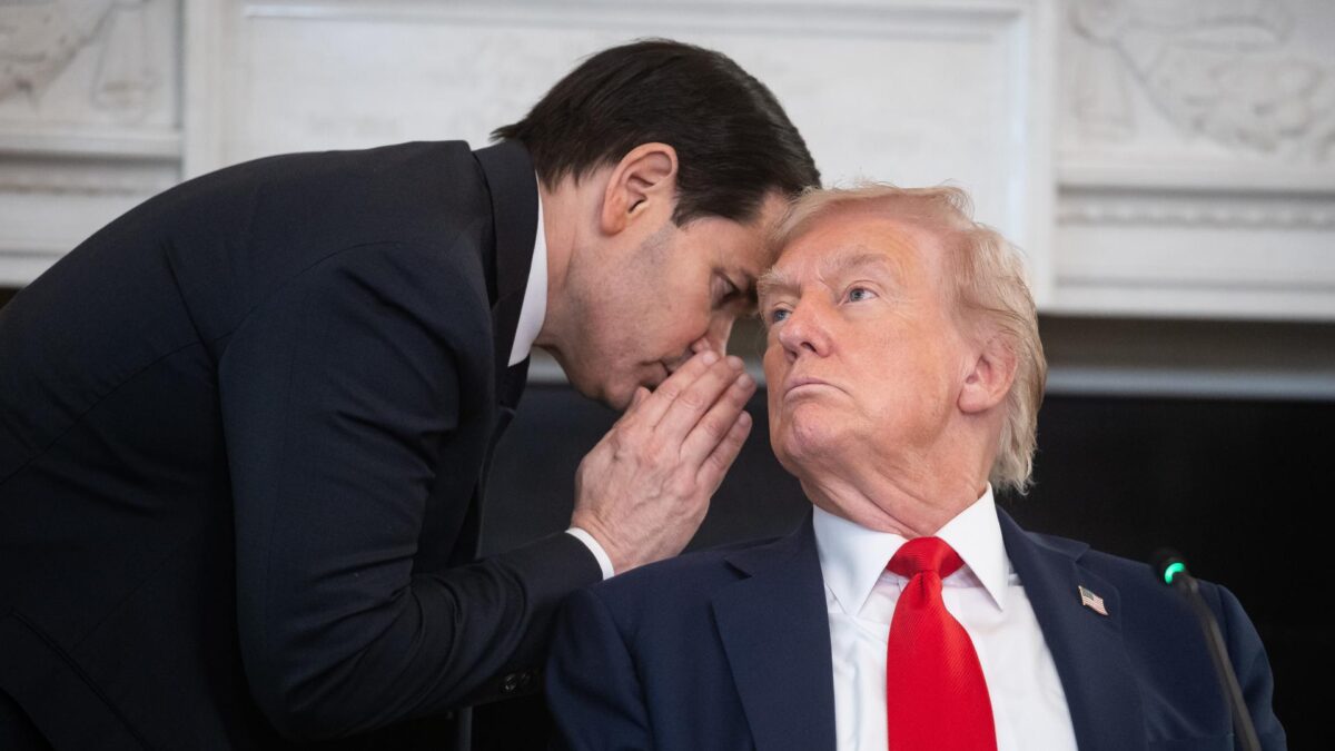 Rubio lidera campanha para enfraquecer ditadura de Maduro