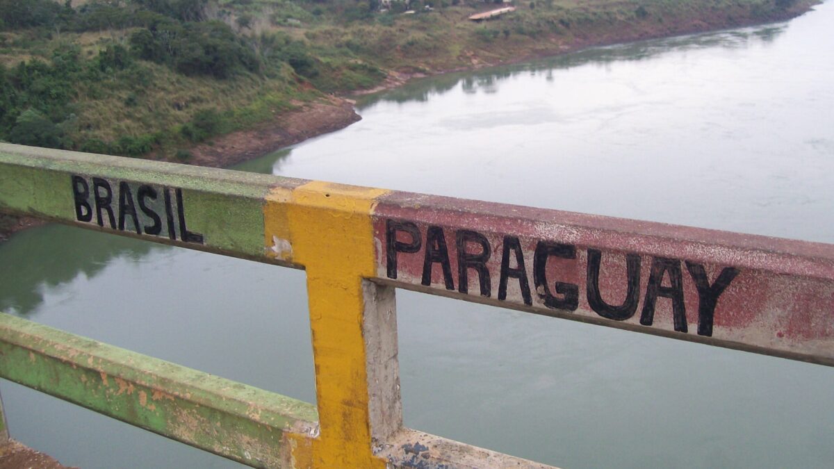 Paraguai detém suspeitos de tráfico de 8 mil armas ao Brasil