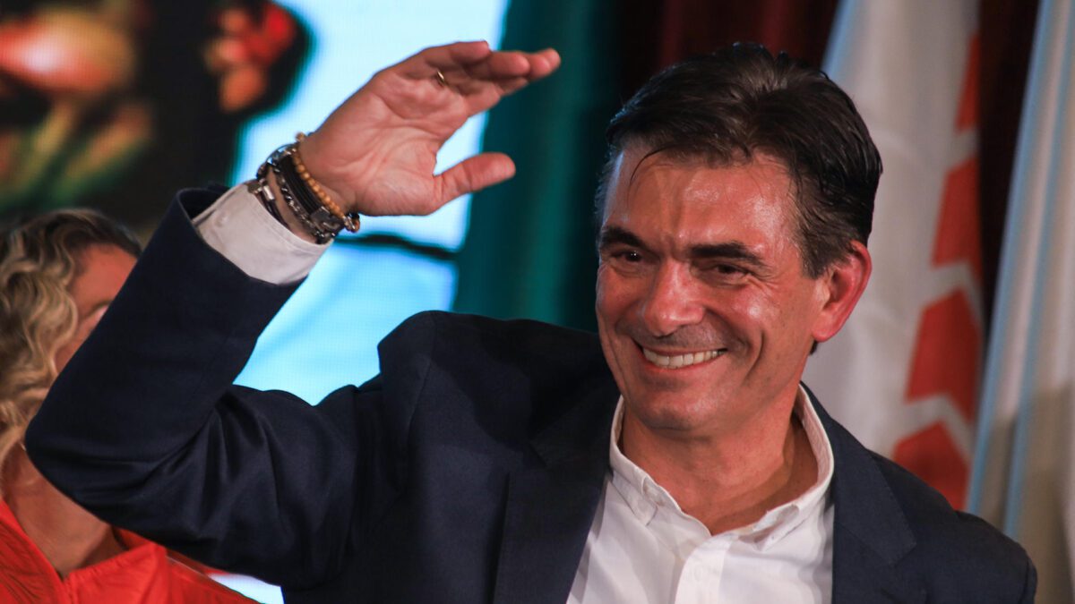 Clube de ditaduras suspende novo governo da Bolívia