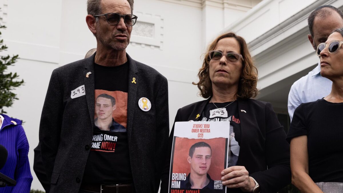 Israel confirma devolução de restos mortais de militares