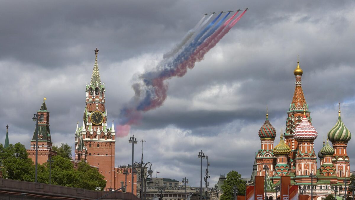 Ucrânia anuncia ter destruído oleoduto próximo a Moscou