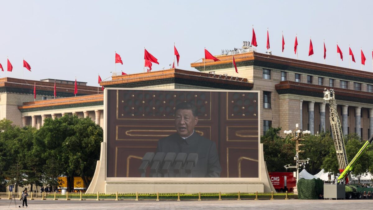 China inaugura seu mais moderno e poderoso porta-aviões