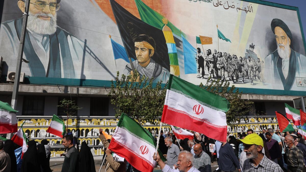 Irã afirma que reconstruirá usinas nucleares destruídas pelos EUA