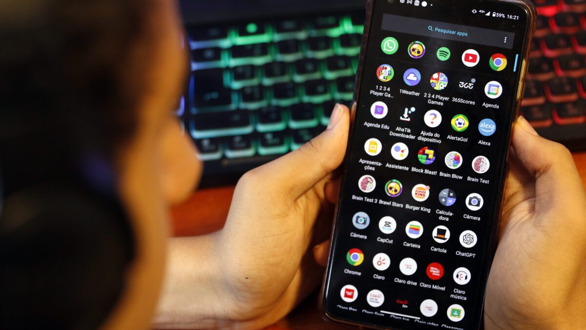 Dinamarca vai proibir redes sociais para menores de 15 anos