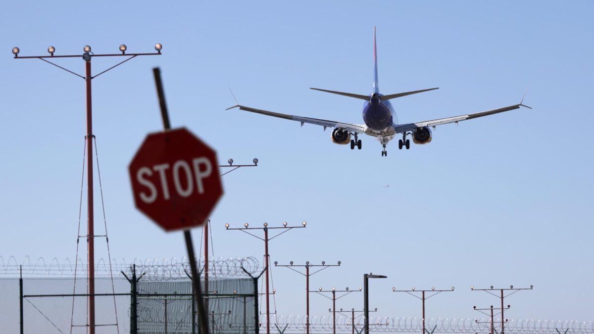 Crise aérea se agrava nos EUA em meio à paralisação do governo