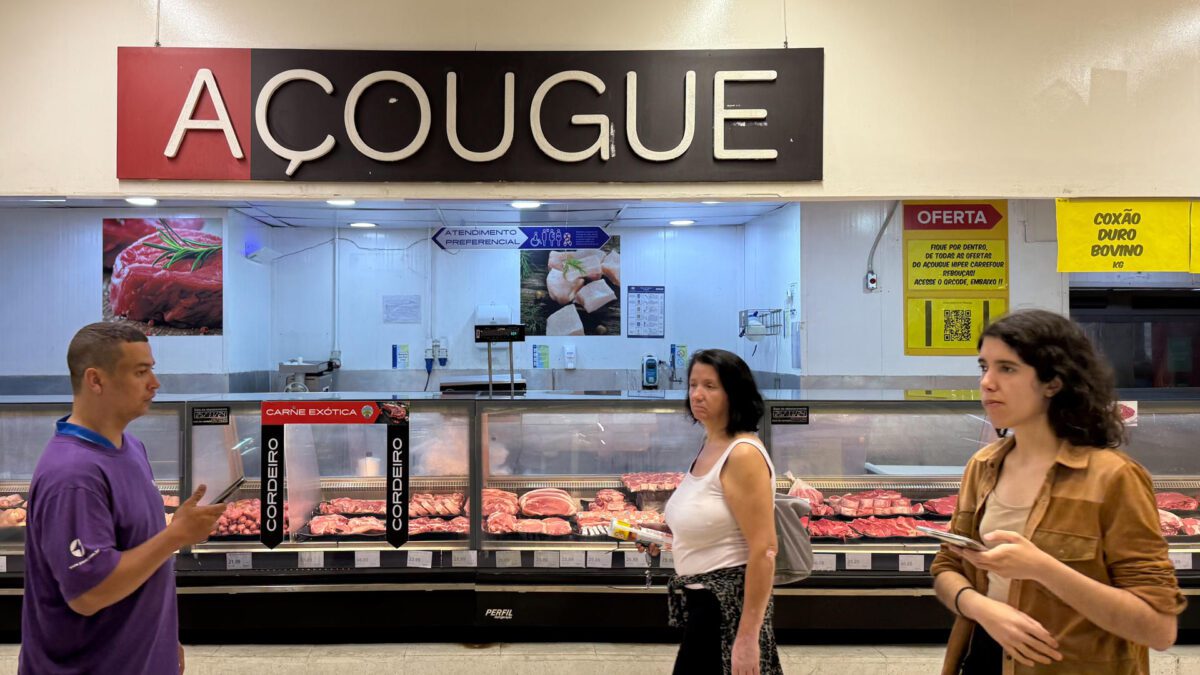 Trump acusa JBS e outros frigoríficos de formação de cartel