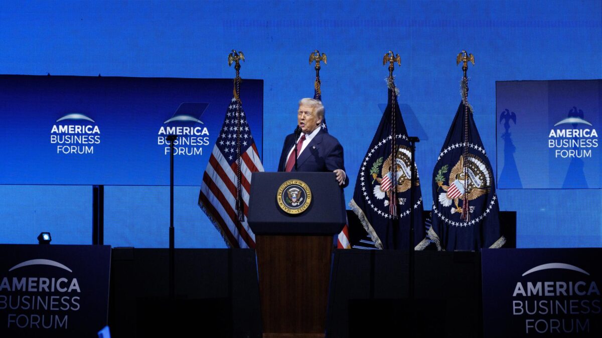 Trump diz que Miami será “refúgio contra o comunismo” de NY